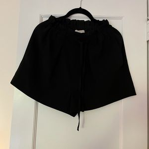 Aritzia drawstring M silk shorts